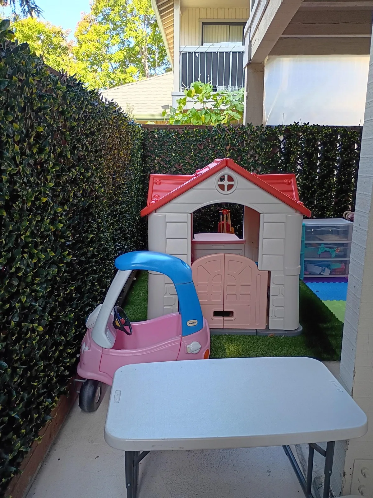 Casita de juego frontal